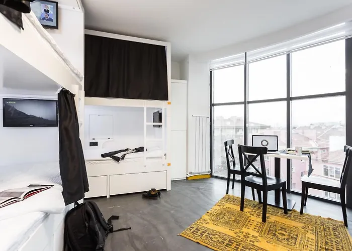 Inn 14 Hostel